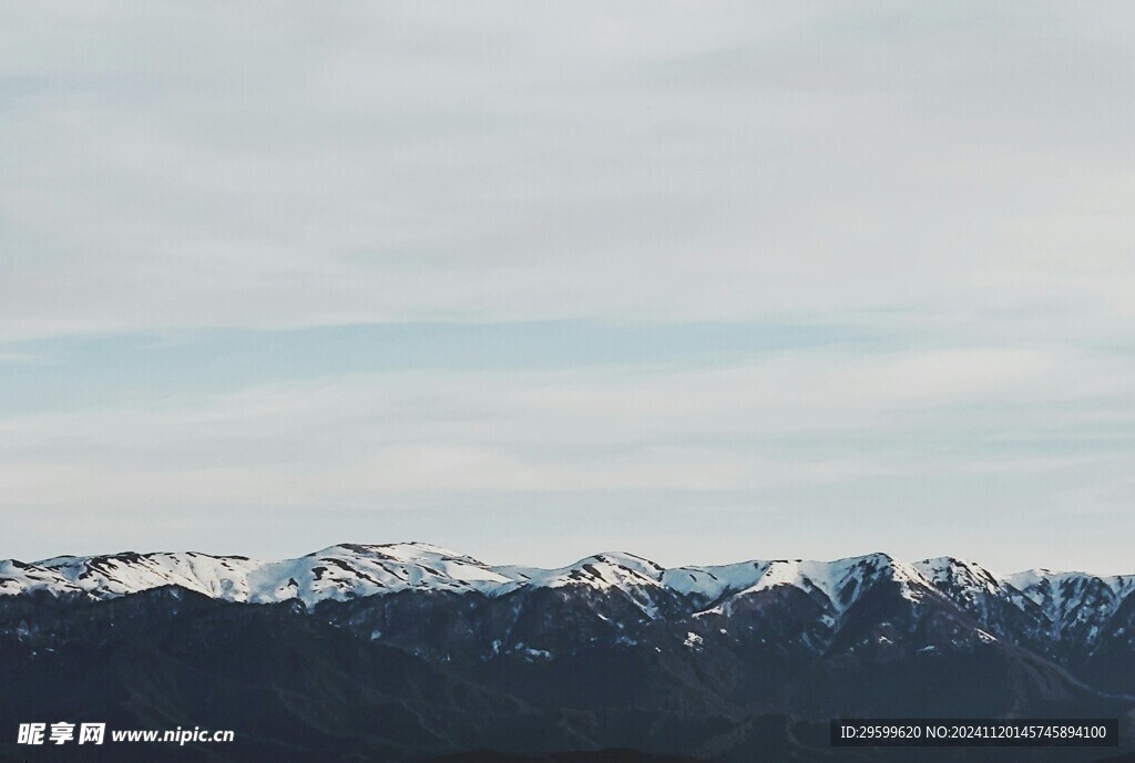 雪山  