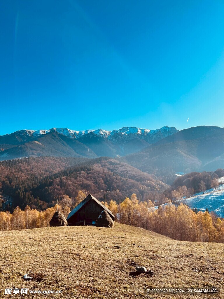 雪山  