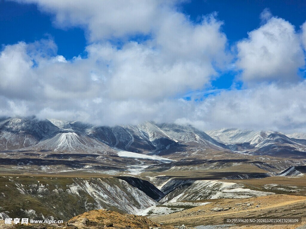 雪山  