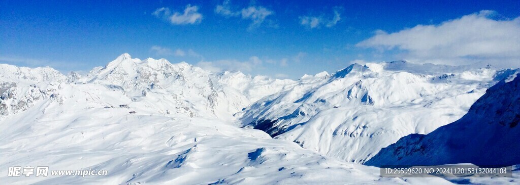 雪山  