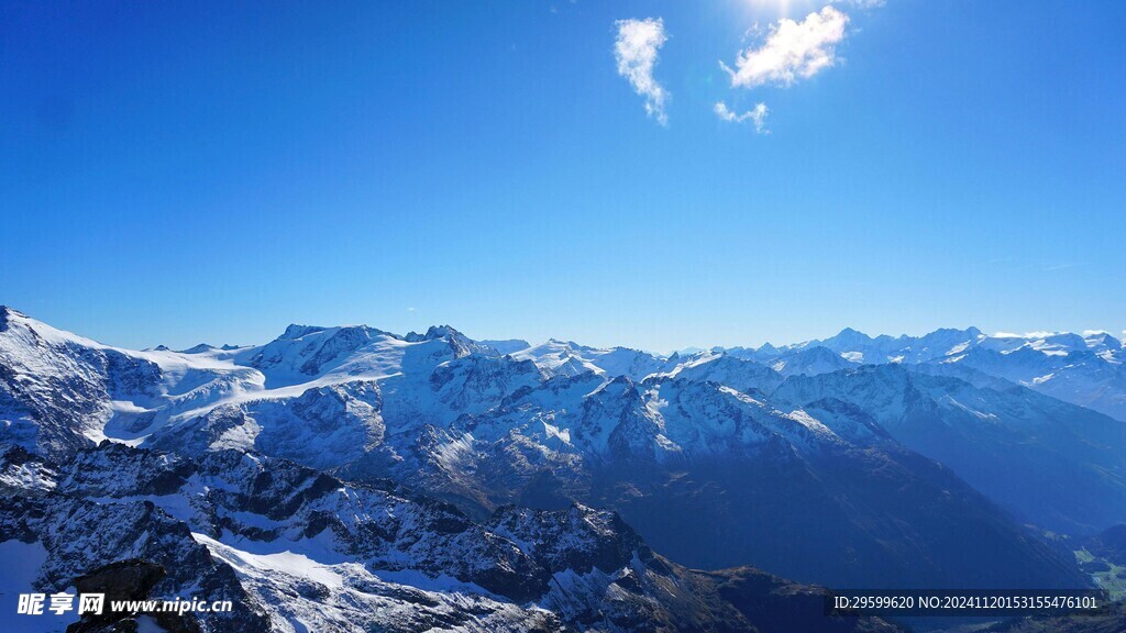 雪山  