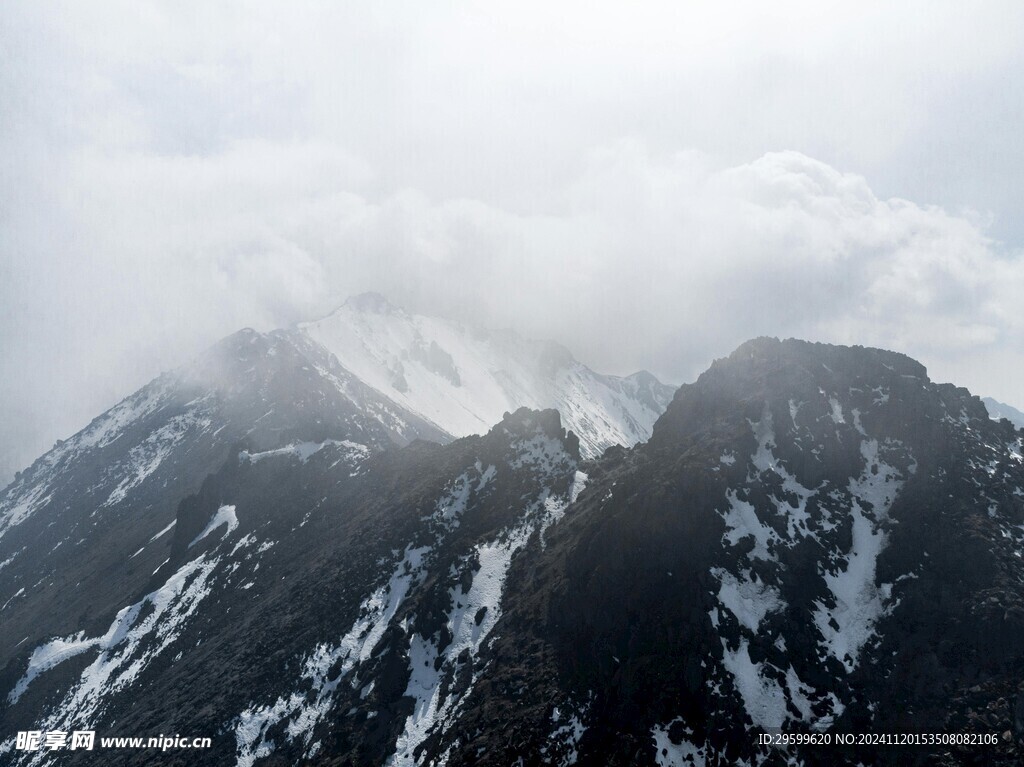 雪山 