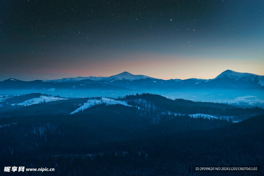 雪山  