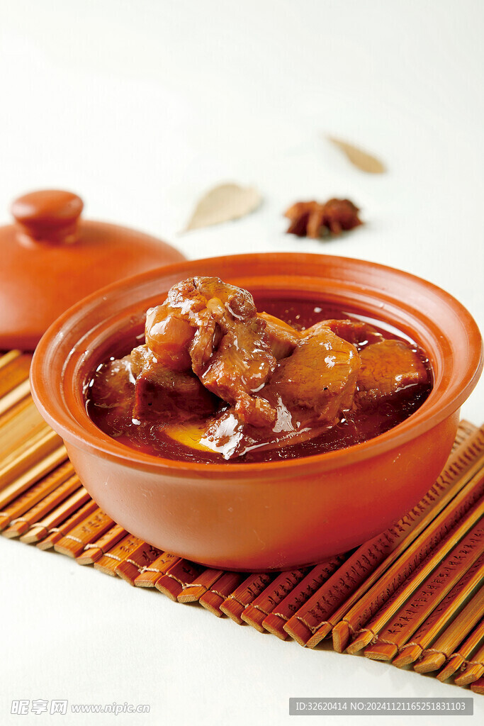 紫砂鹿肉