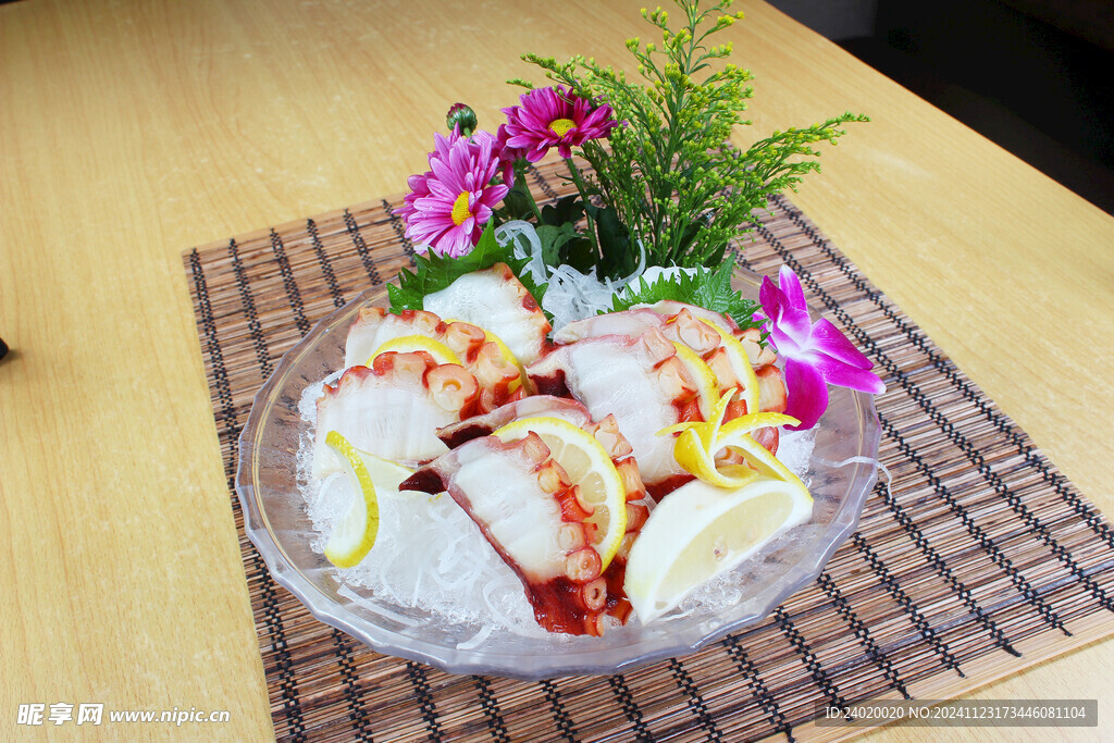 日料八爪鱼刺身拼盘