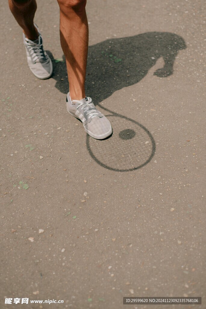 运动鞋 