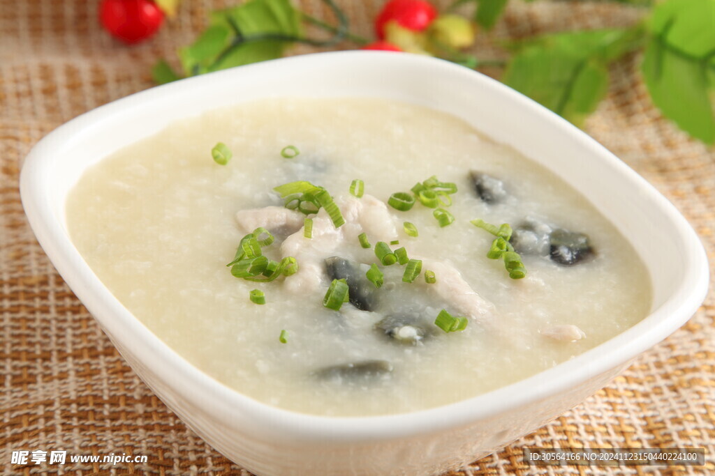 皮蛋粥美食