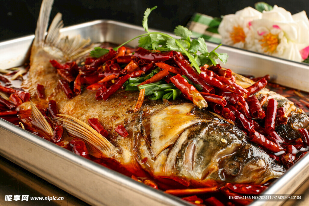 麻辣烤鱼美食