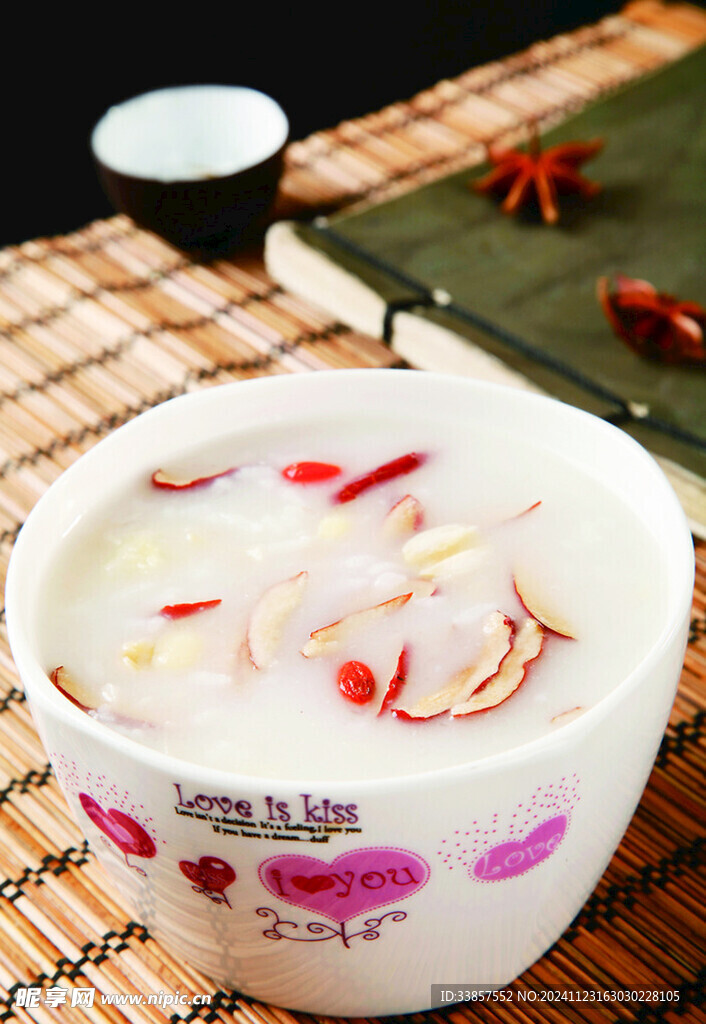 银耳莲子粥