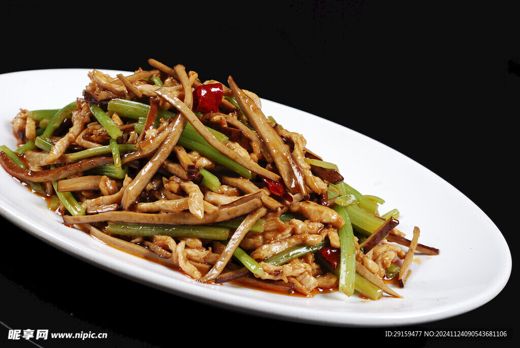 芹菜肉丝炒香干