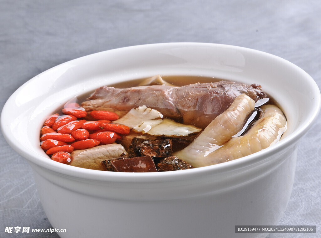 双宝炖鹑鸟