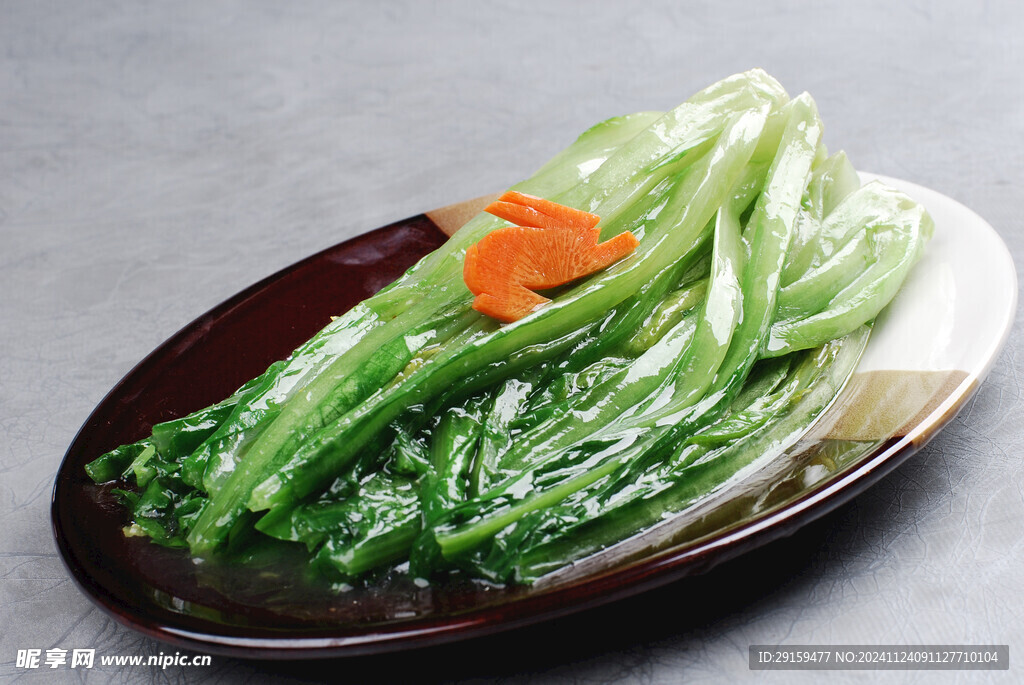 清炒油麦菜