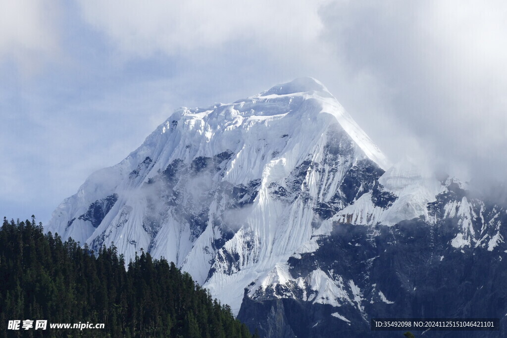 美丽雪山