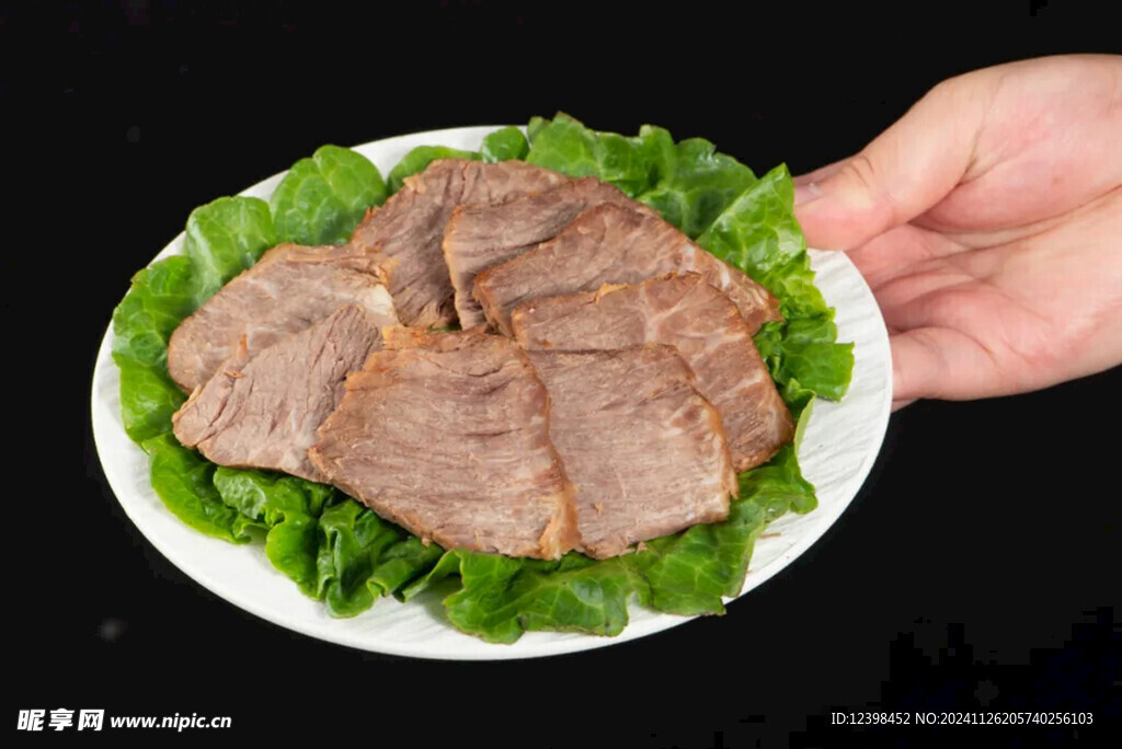 卤牛肉