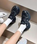 运动鞋