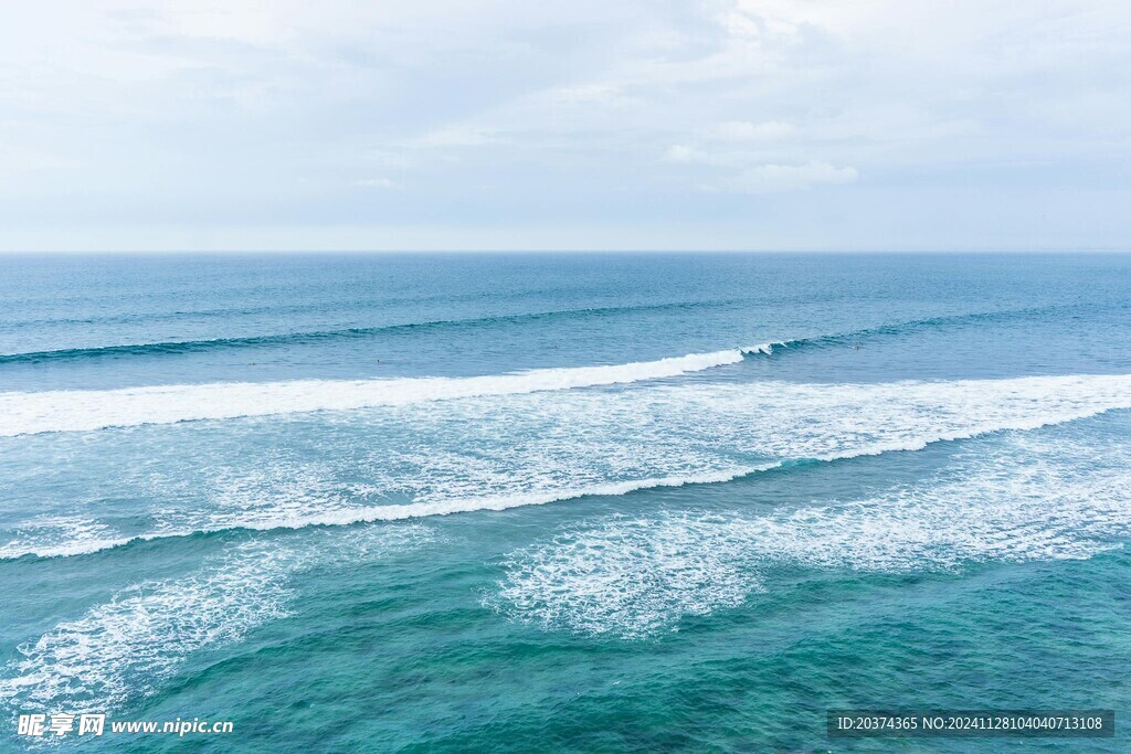 蓝色大海海浪