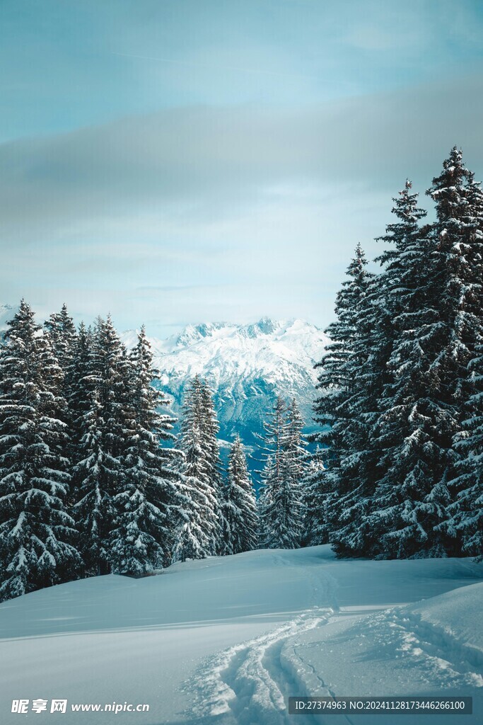 冬季雪山