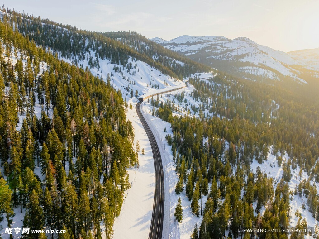 雪山 