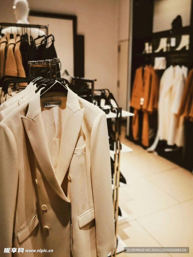  西装  