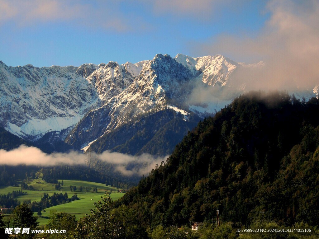 雪山  
