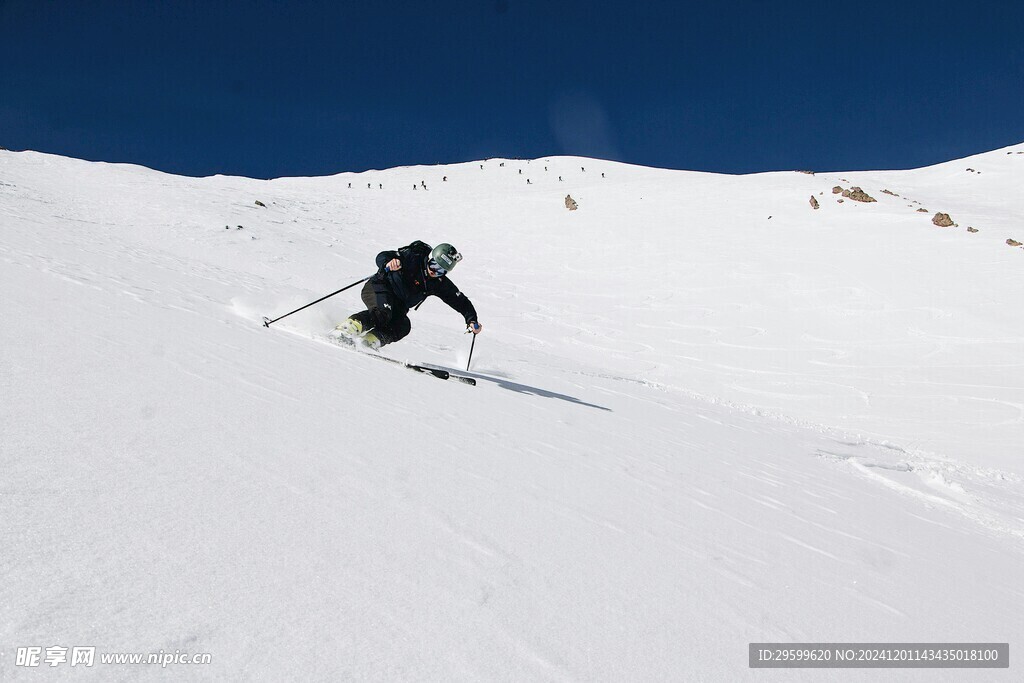 雪山  