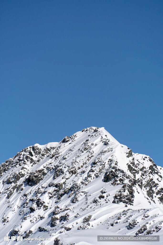 雪山  