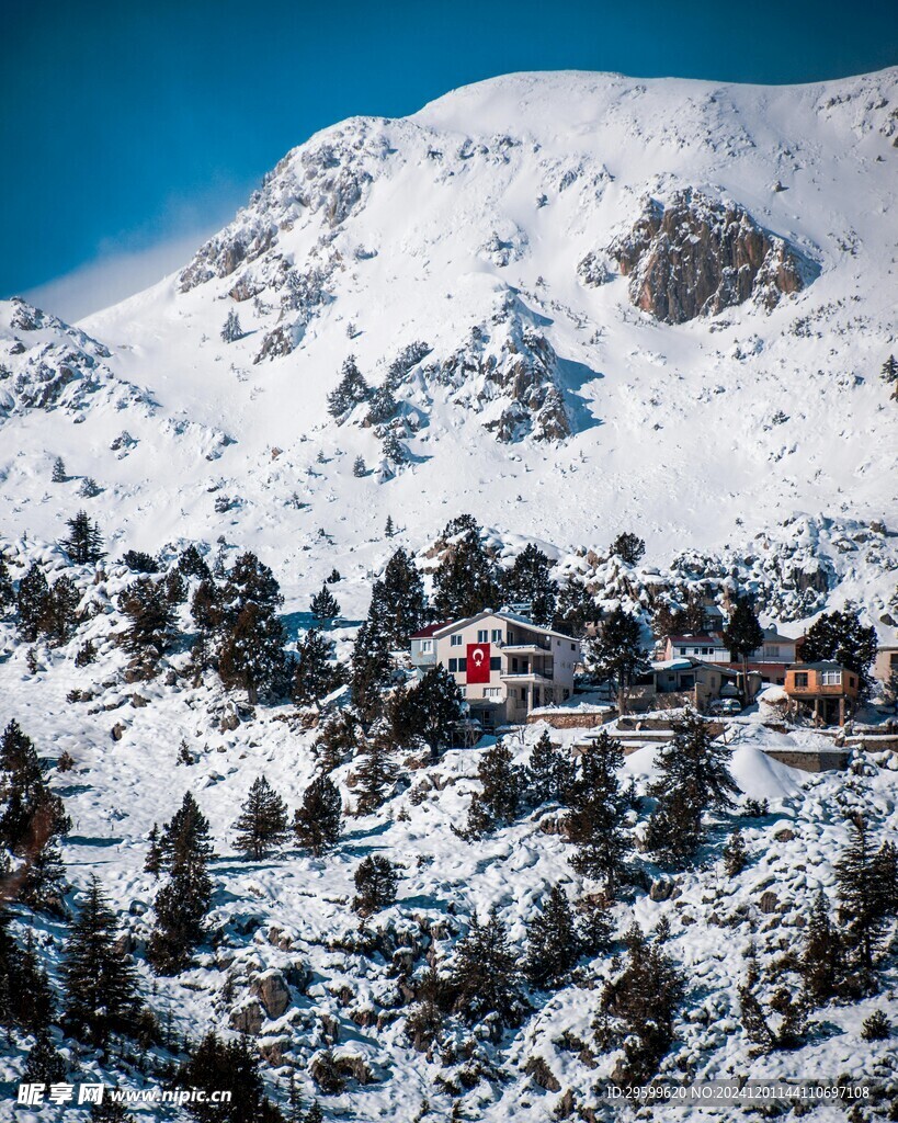 雪山  