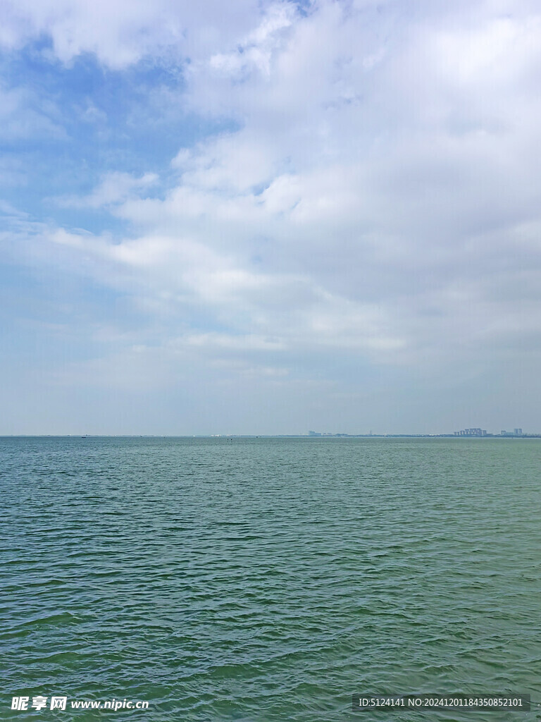 蓝天白云