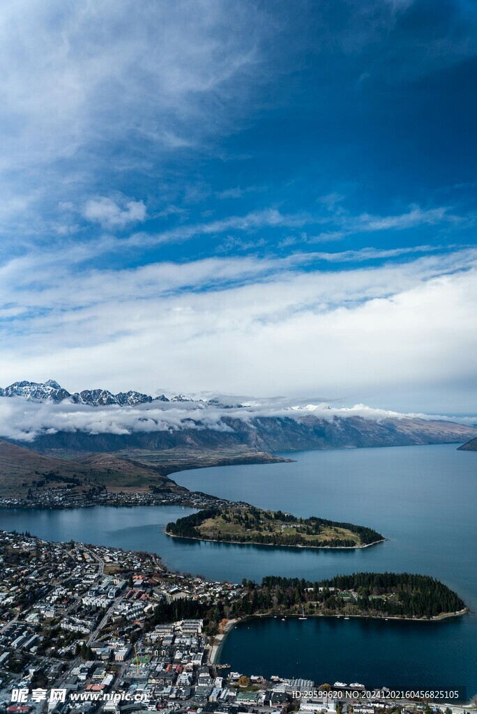 雪山  