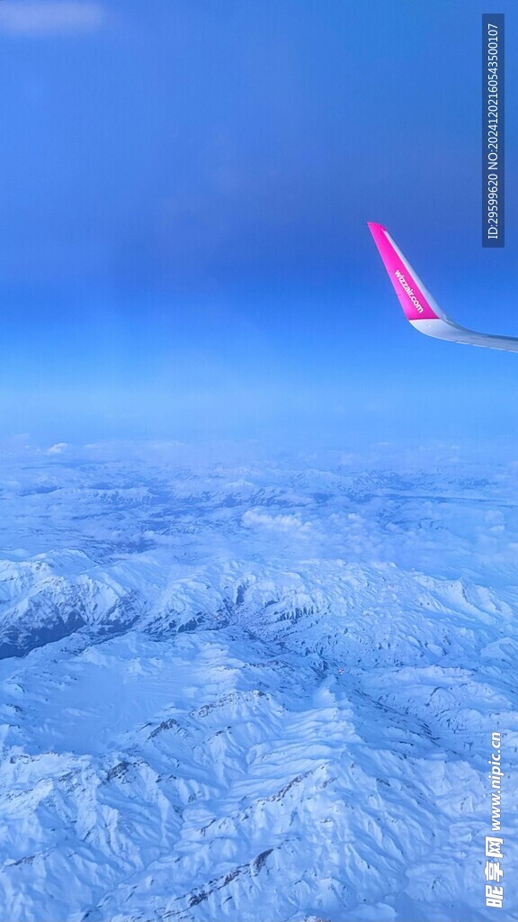 雪山  