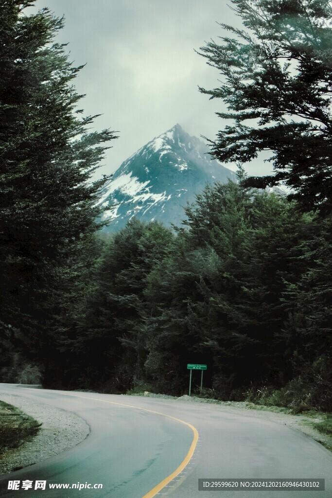 雪山 