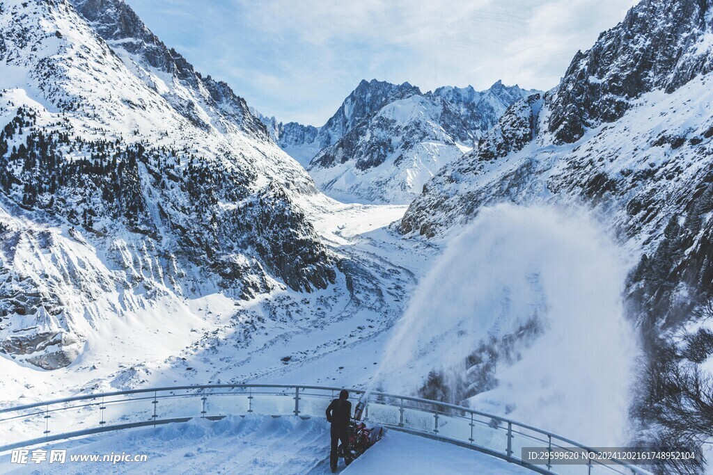 雪山 