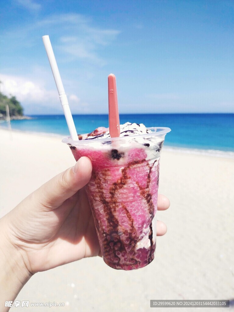 冰淇淋  