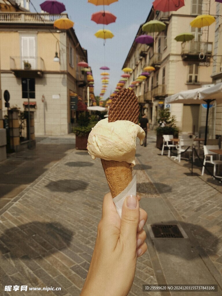 冰淇淋 