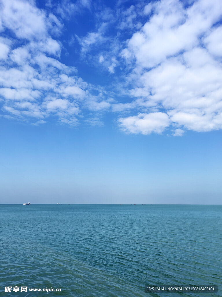蓝天白云
