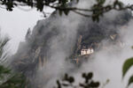 山间云雾