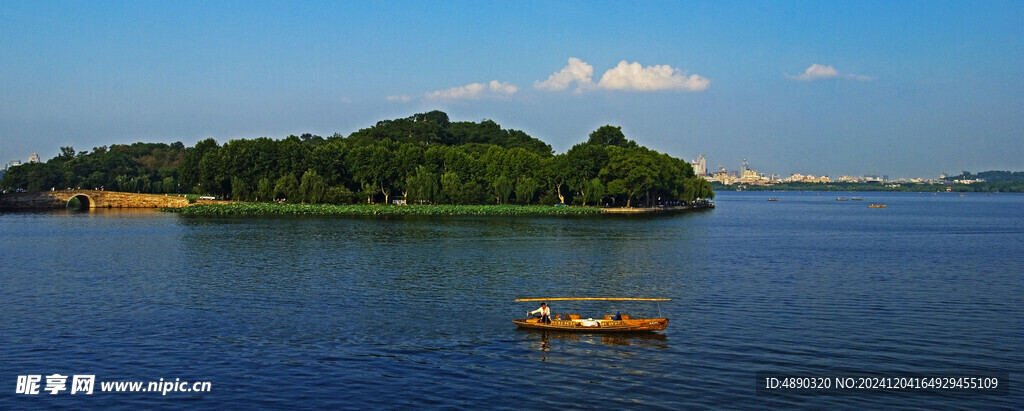 船行风景中 杭州西湖