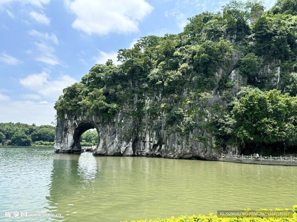 桂林象鼻山