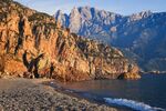 岩石海滩