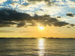 江边夕阳