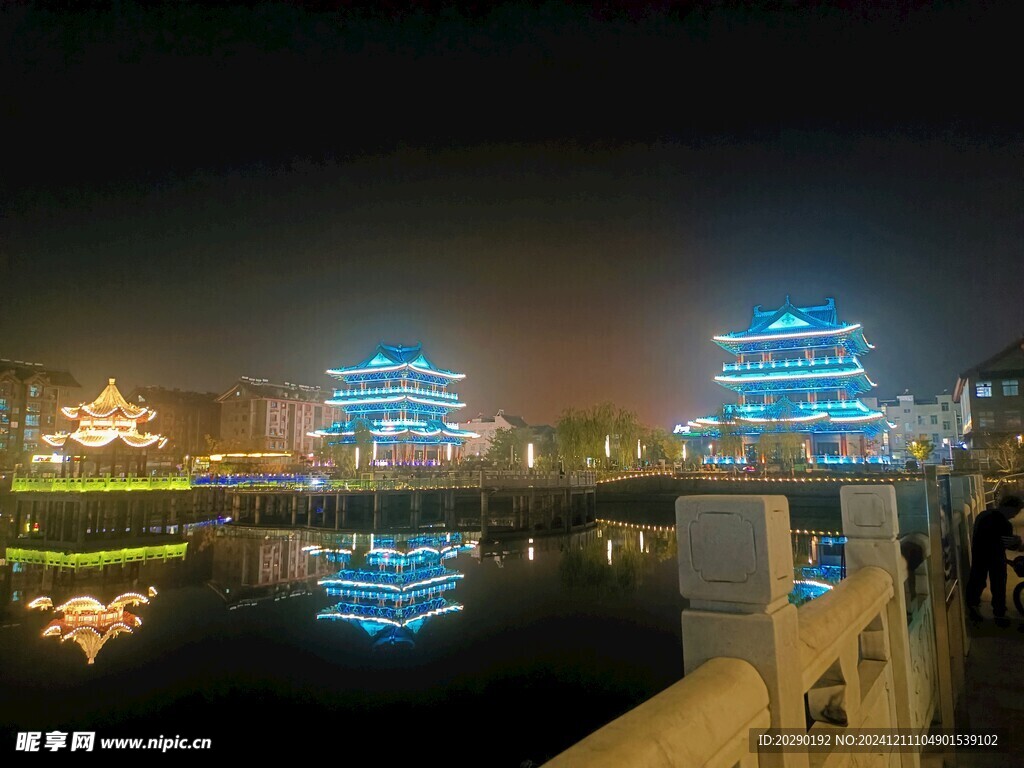 紫汇湖