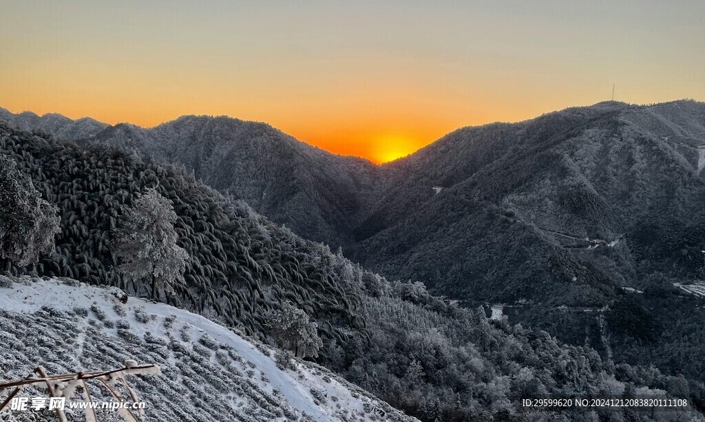 雪山