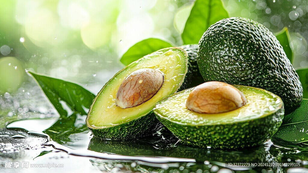 新鲜牛油果  