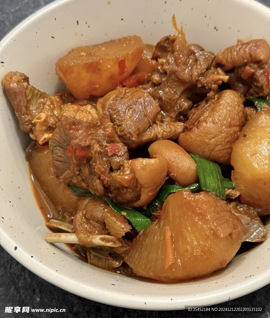 炖羊肉