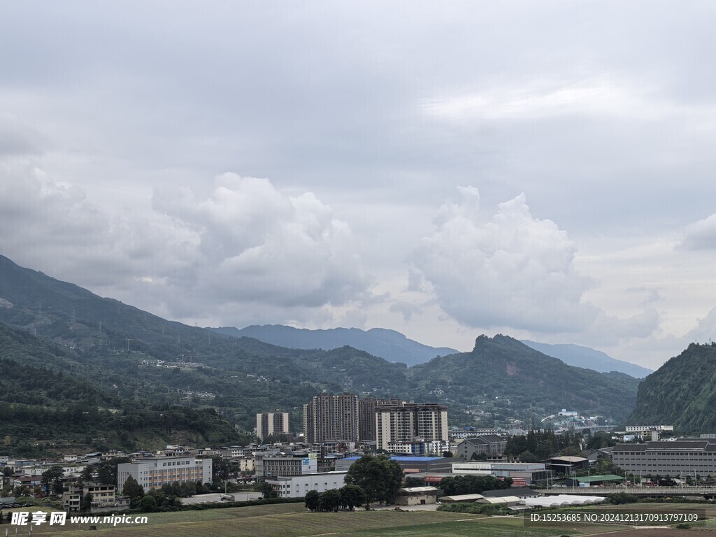 城市