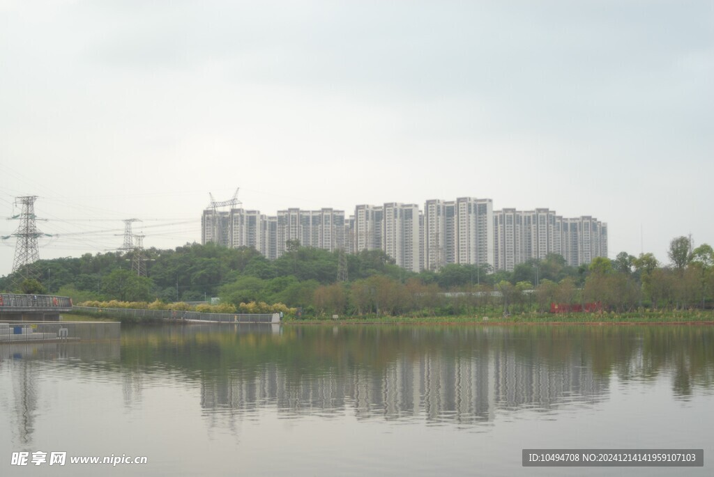 湖景房