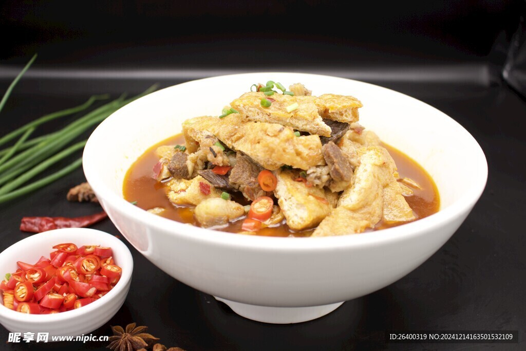 油豆腐炒肉