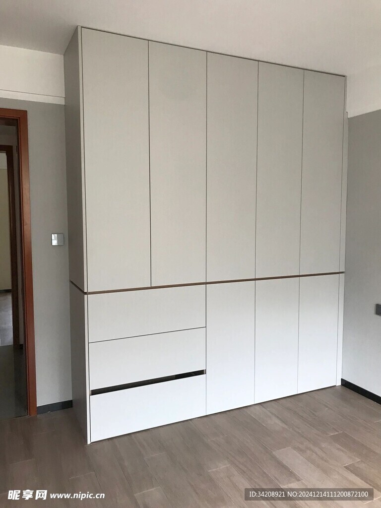 一门到顶分段衣柜高级感全屋定制