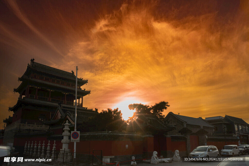 夕阳下的城楼