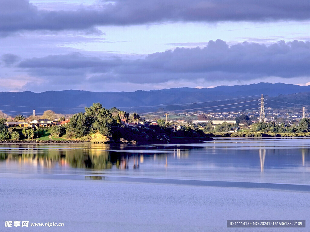 海滨小镇风景